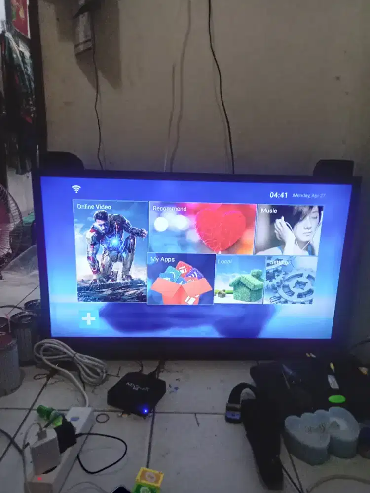 Led tv polytron 40 speaker tower, digital & sudah jadi android tv