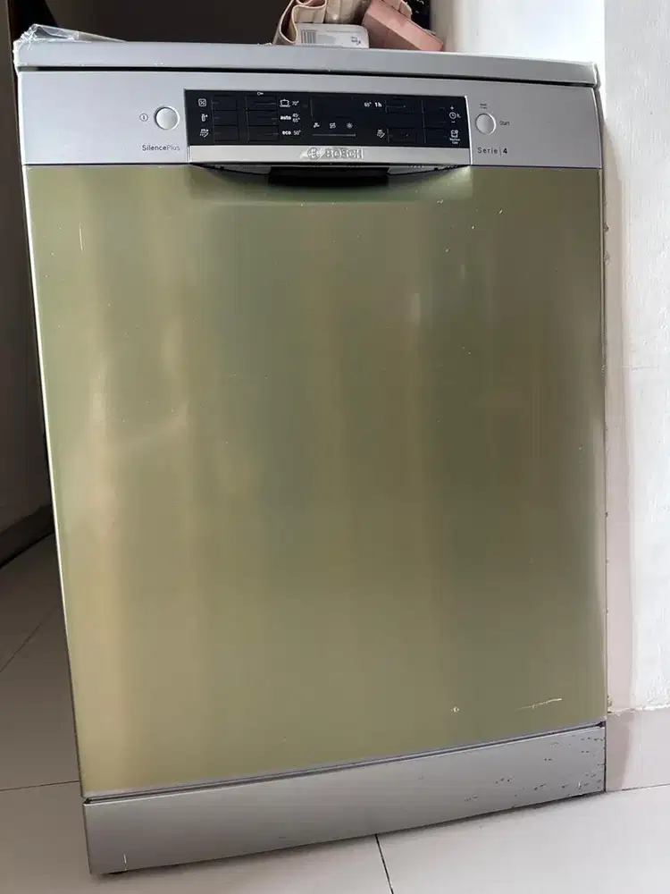 Mesin cuci piring,belom pernah dipake dari setelah membeli