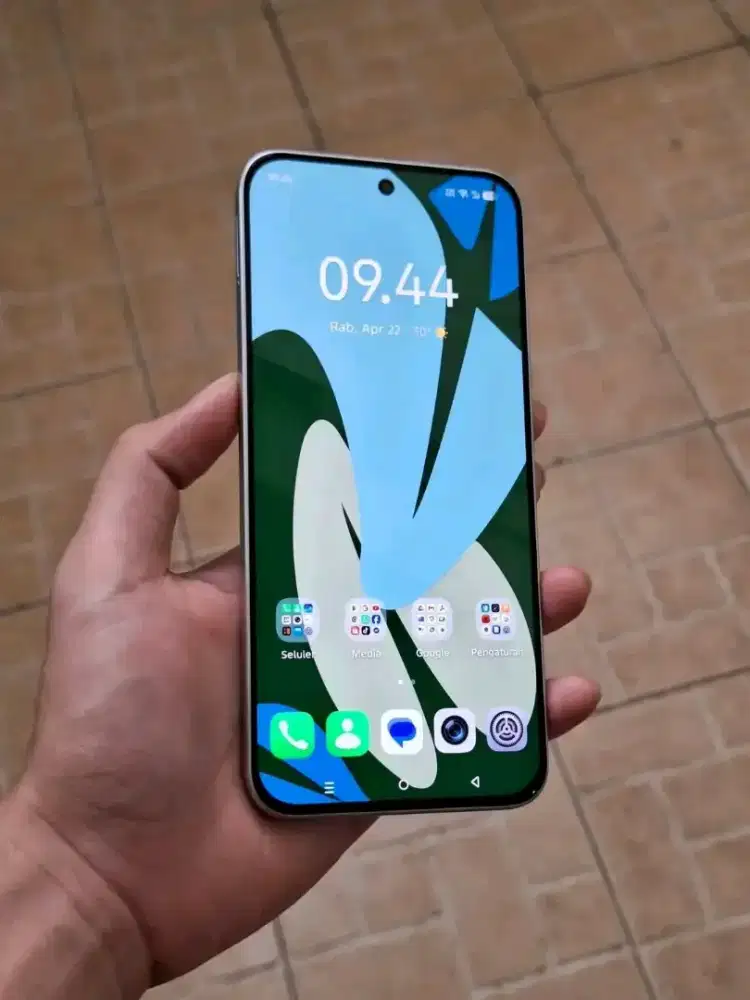 Infinix HOT 60 pro+  layar lengkung