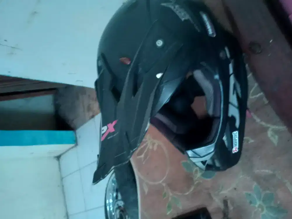 Jual helm trail merk JPX masih kapan masih bagus