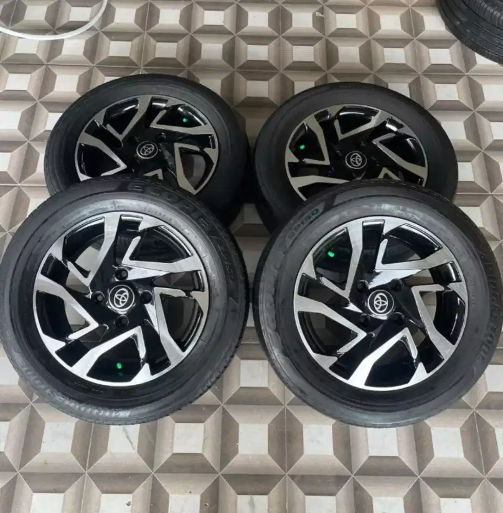 VELG R15 ORI VELOZ