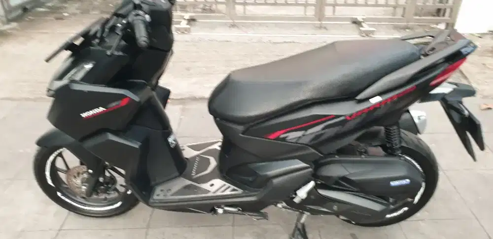 Vario 160 th 2023 istimewa km 11rb pjk baru