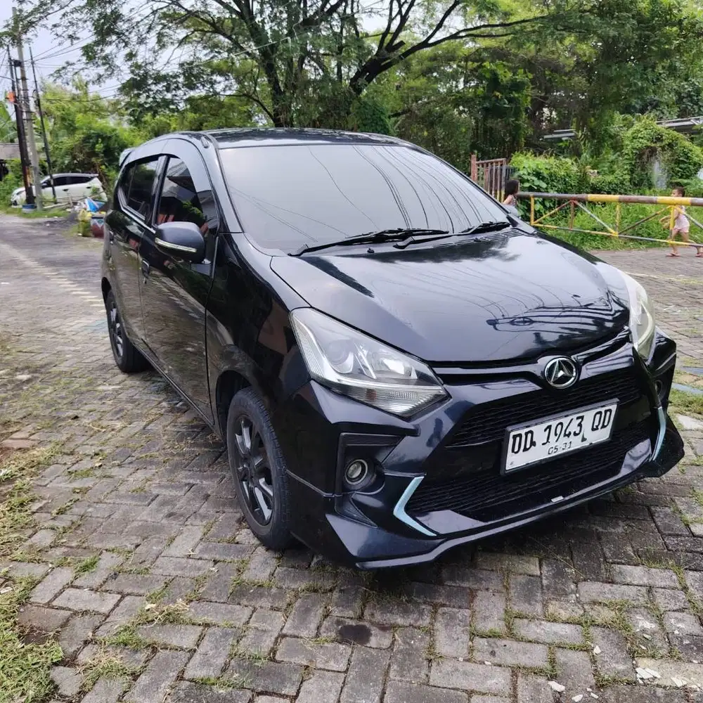 Daihatsu Ayla 1.0 MT