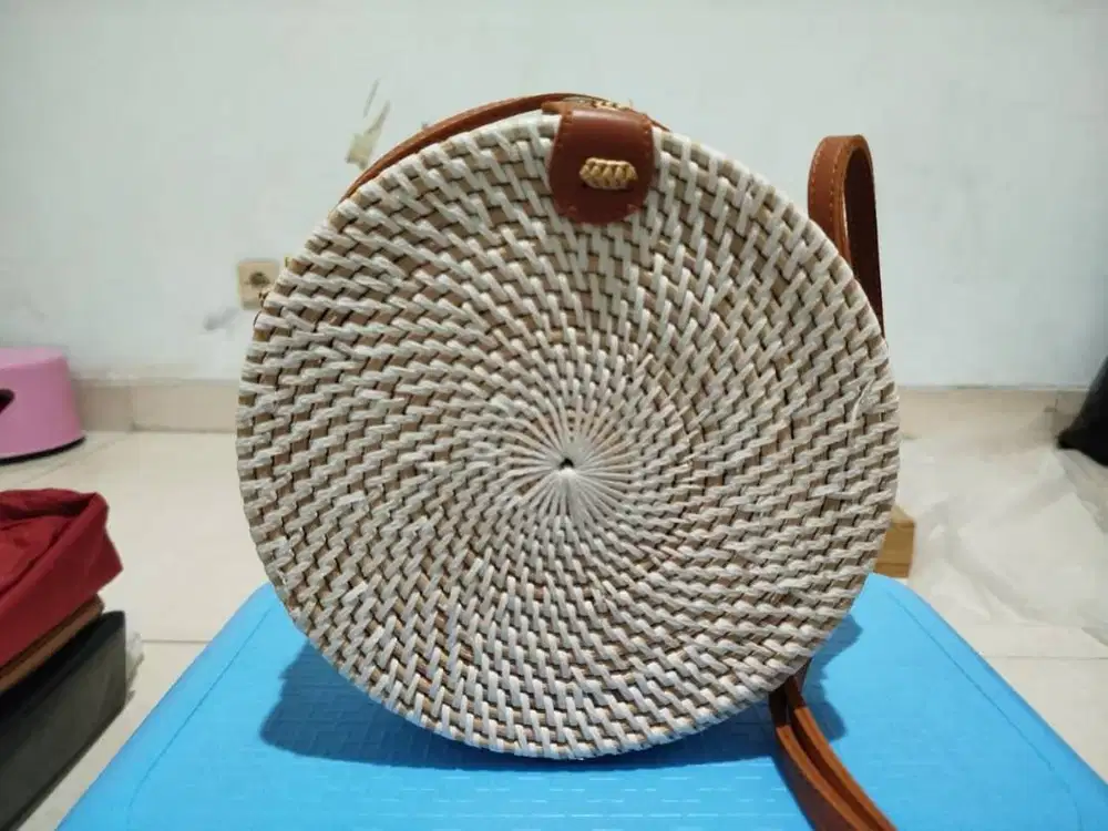 50-D Preloved Tas Rotan Motif Premium