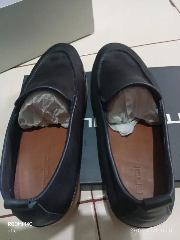 Andrew warden casual