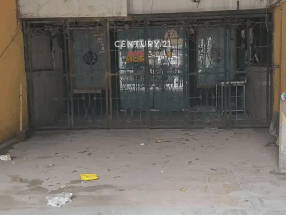 Bangunan Ruko Lama 2 Lantai Di Pluit Kencana Raya Jakarta Utara