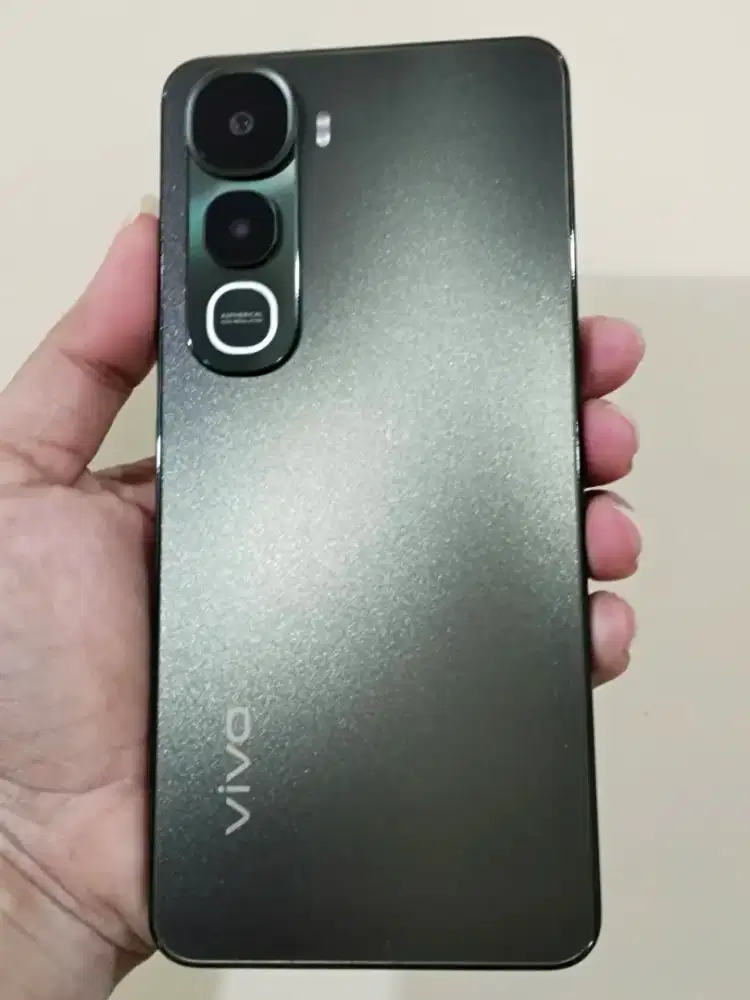 Vivo Y400 4G ram 8/256 mulus no minus
Kelengkapan hp csan ori bawaan