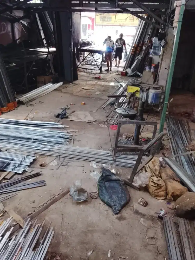 Rolling door folding gate