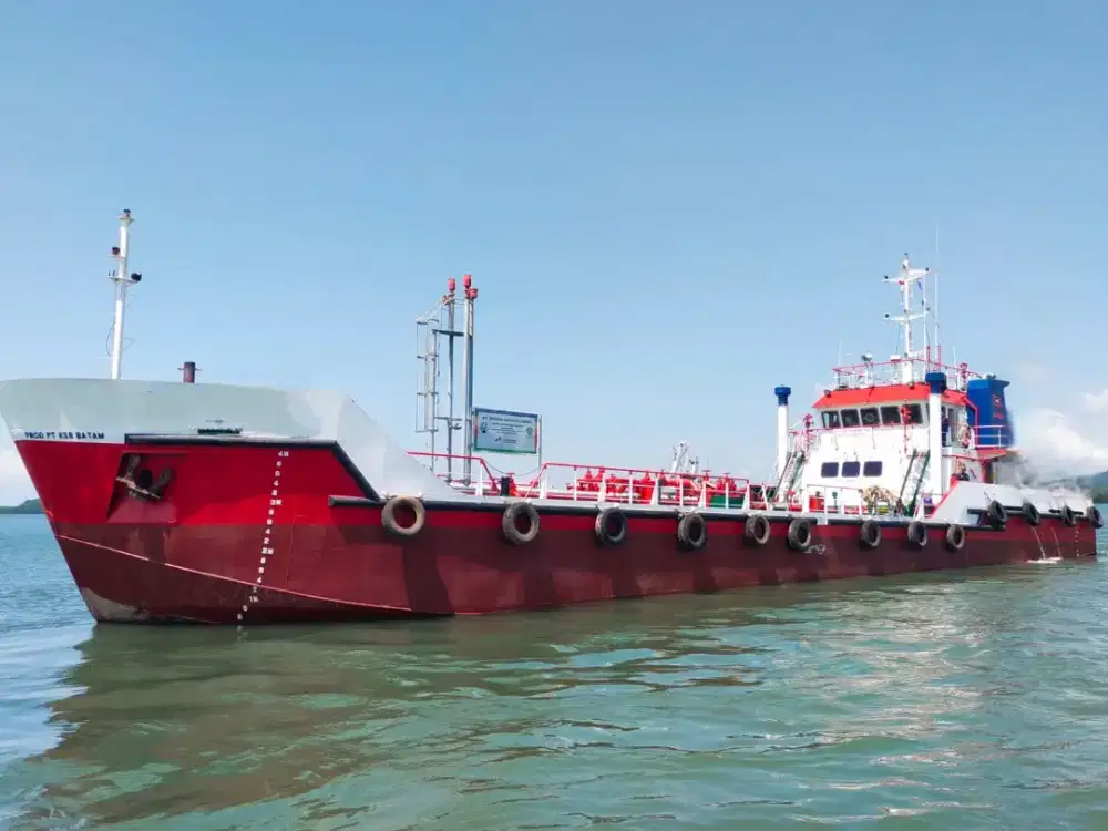 DiJual Kapal Spob 500KL Thn 2014 Dobel Bottom - Dobel Hull