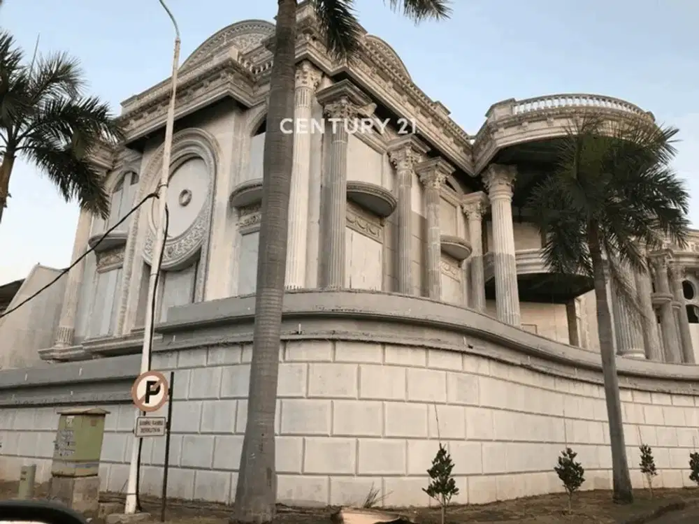 Rumah Mewah Old Money Vibes Di Boulevard Pantai Mutiara JakUt