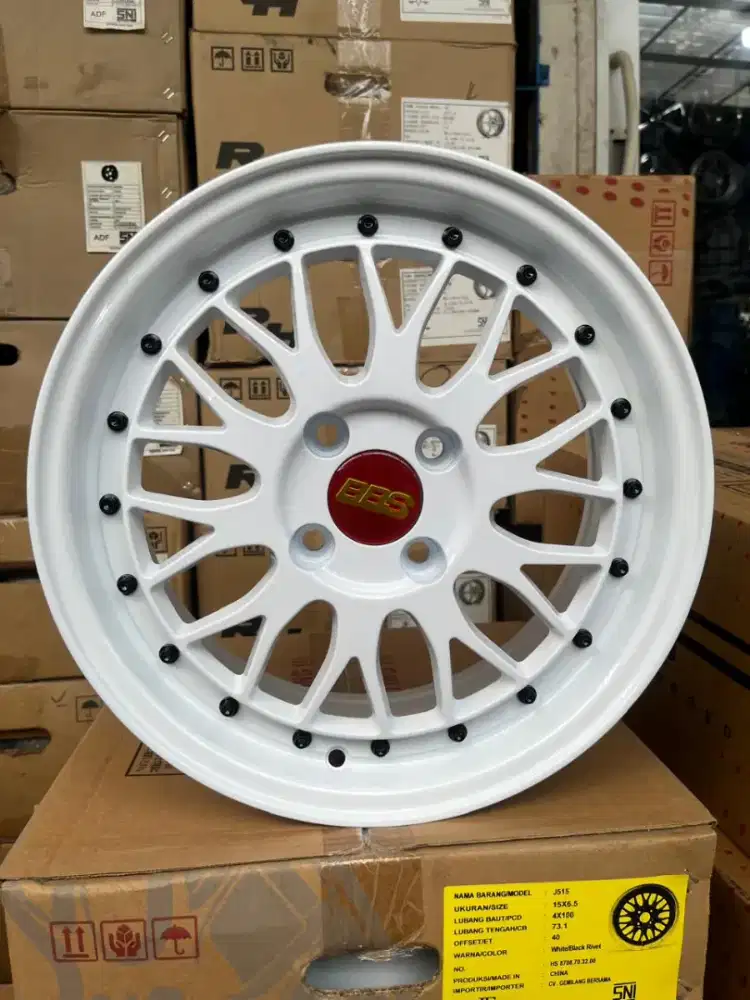Bbs lm ring 15 lebar 6,5 pcd 4x100 ET 44-40 4pcs