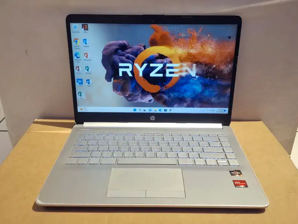 Laptop Hp 14s dk1xxx,Amd Ryzen 3 3250U,Ram 8/512 GB