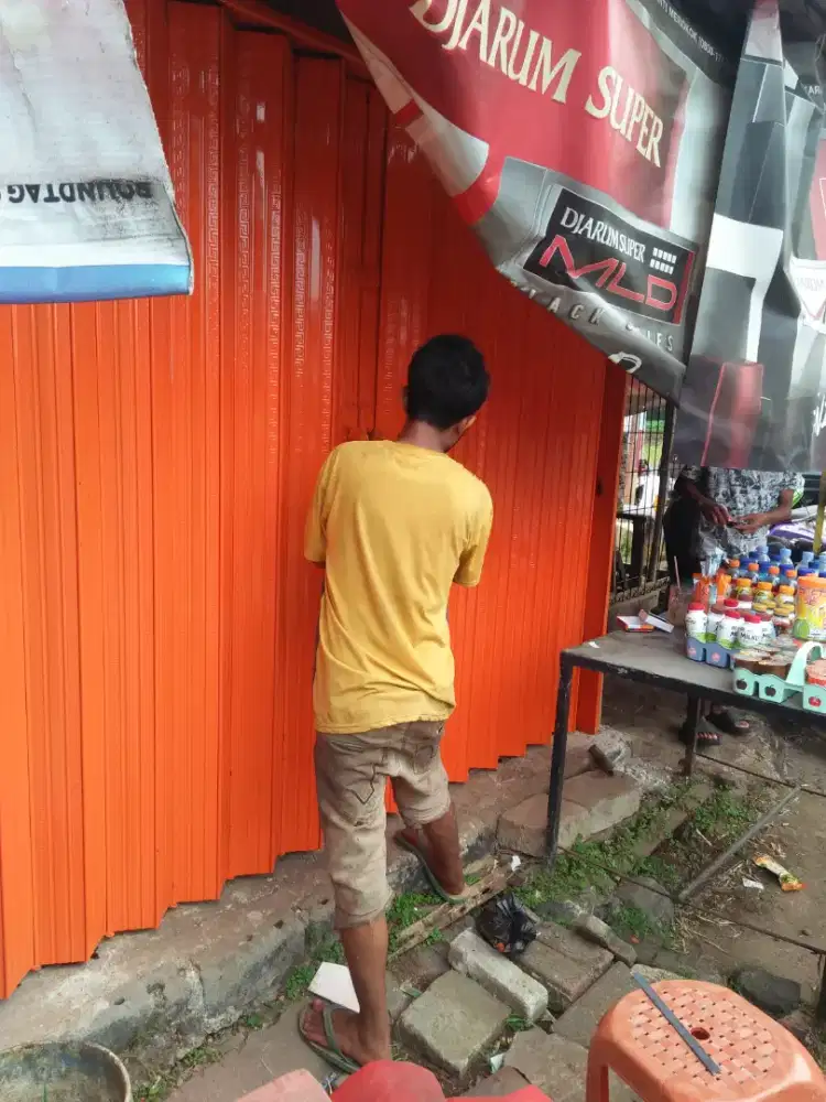 Rolling door folding gate