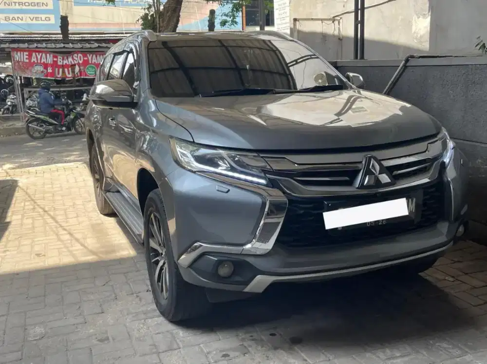 Mitsubishi Pajero Sport  dakar  2.4 AT 2016 Diesel 4x2