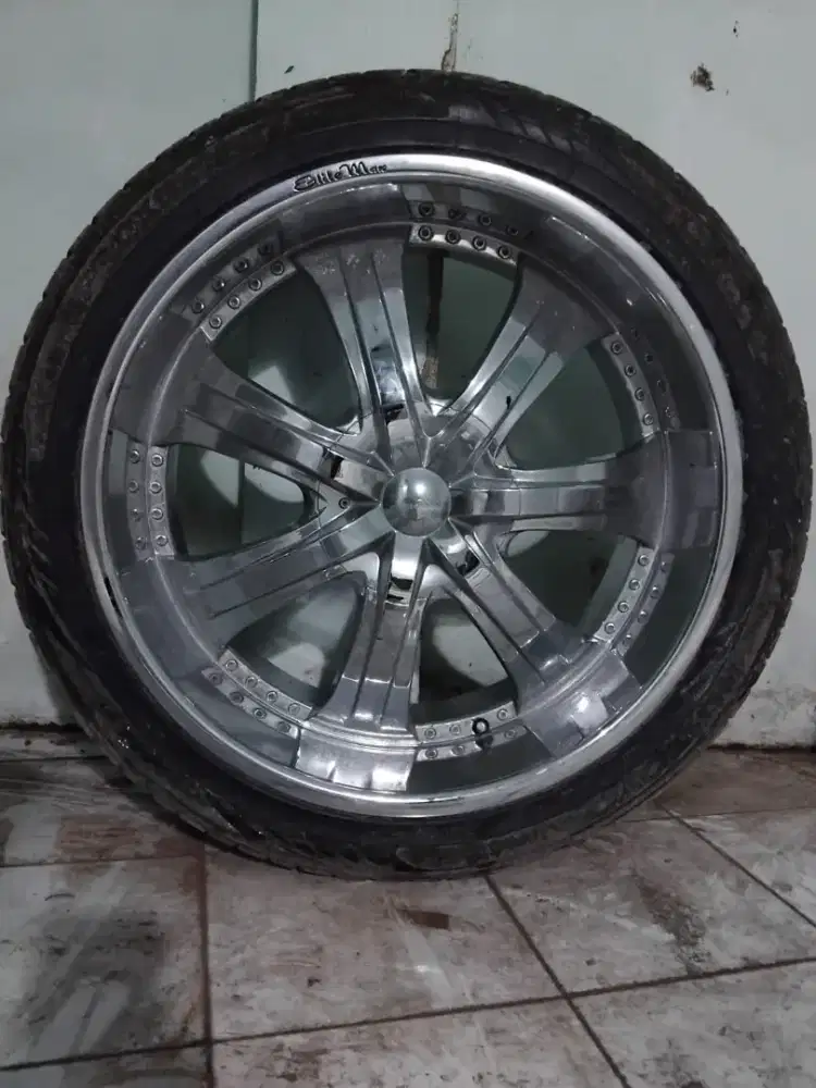 Velg bekas r24, dijadiin langsung aja yg minat