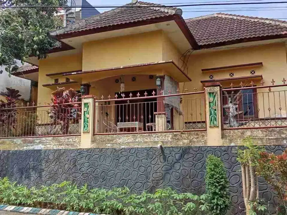 RUMAH PERUM PUNCAK PERMATA SENGKALING MALANG