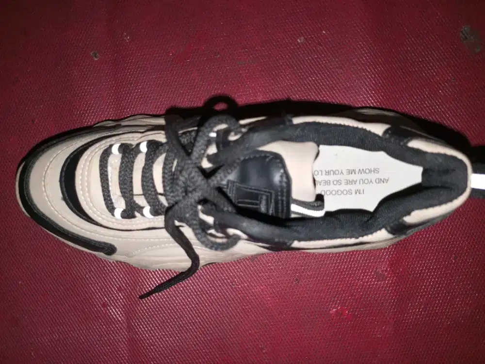 Sepatu wanita/laki-laki