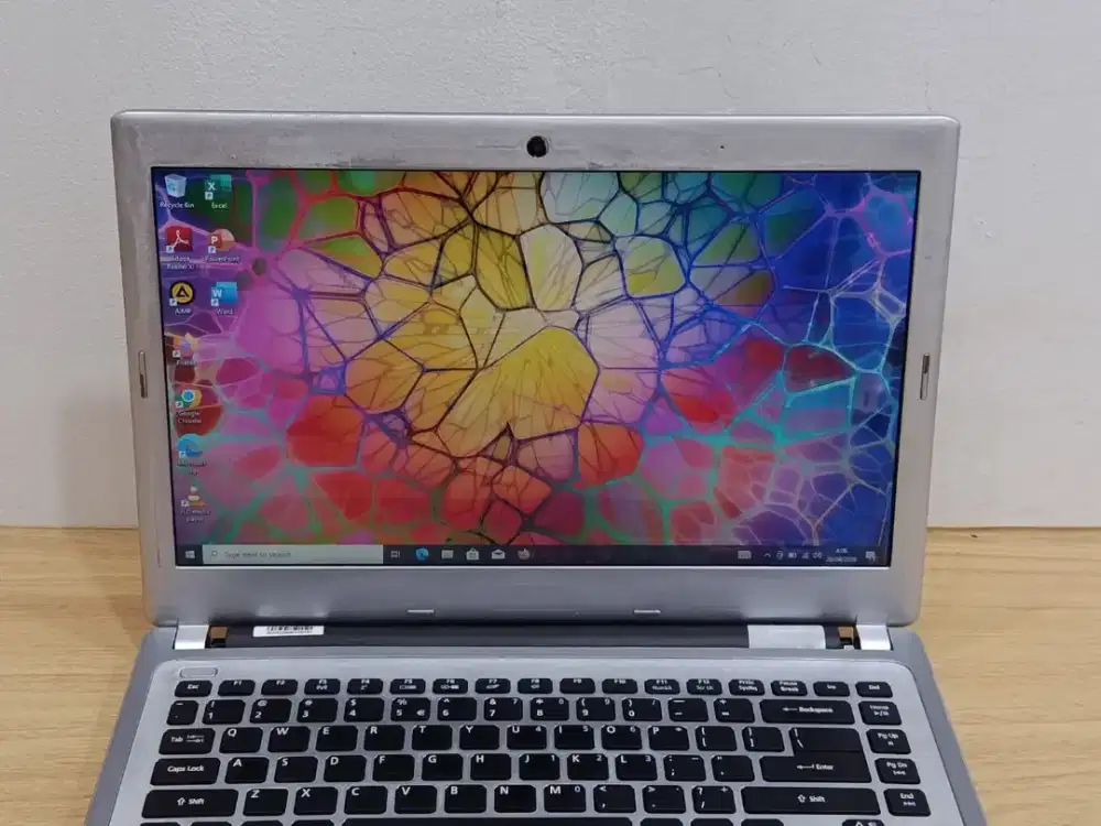 laptop acer aspire v-5431 Processor Intel Celeron 877 RAM 4GB HDD500GB