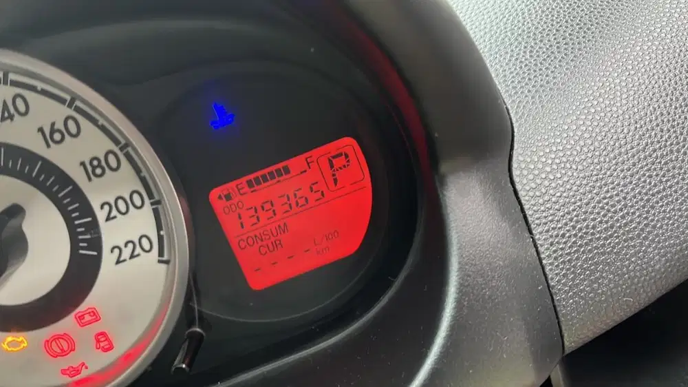 Mazda 2 AT Bensin masih mulus