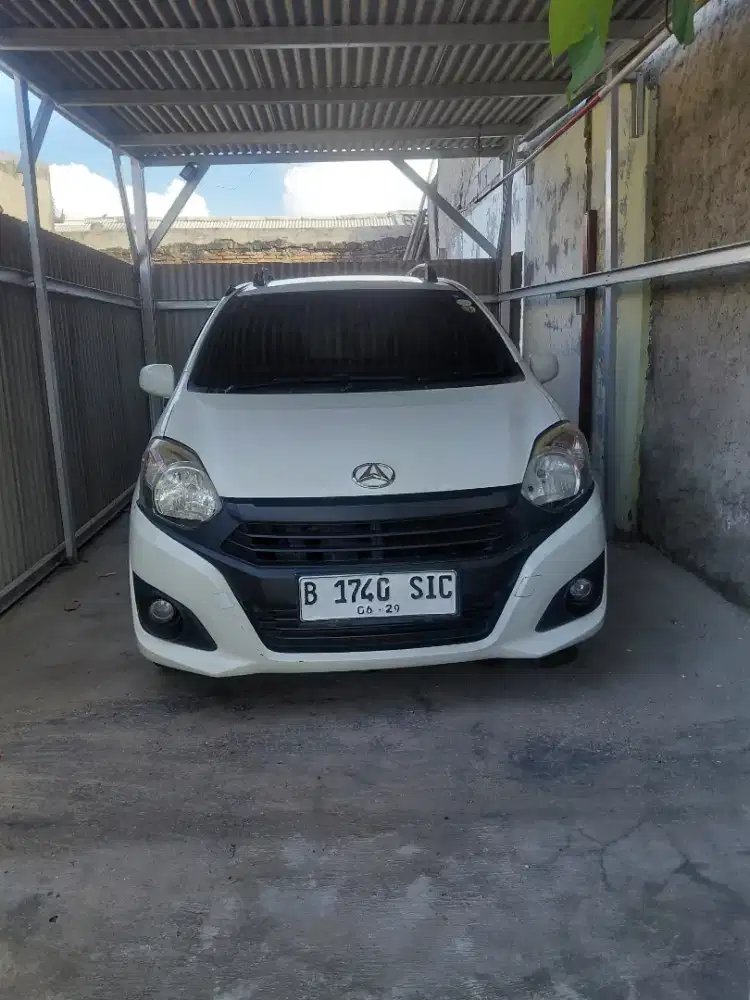 Jual Daihatsu Ayla 1.0 Thn 2014