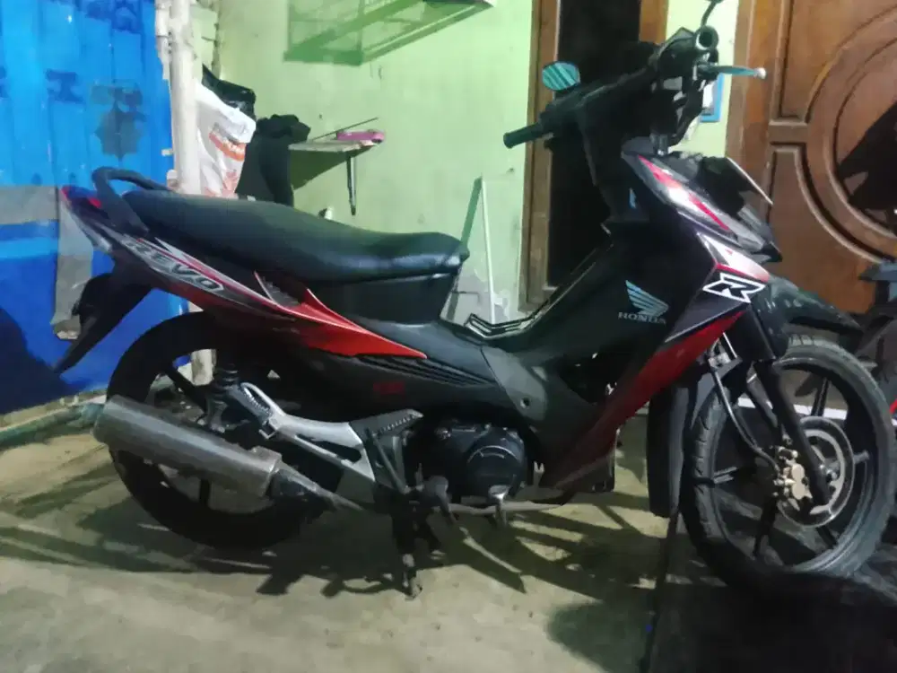 Honda Revo Absolut 2008 Mulus Isi Lengkap