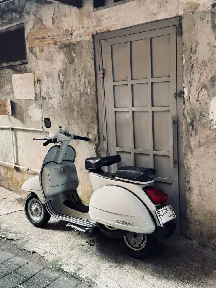 BUC!!!   Vespa P150 s Tahun 1982