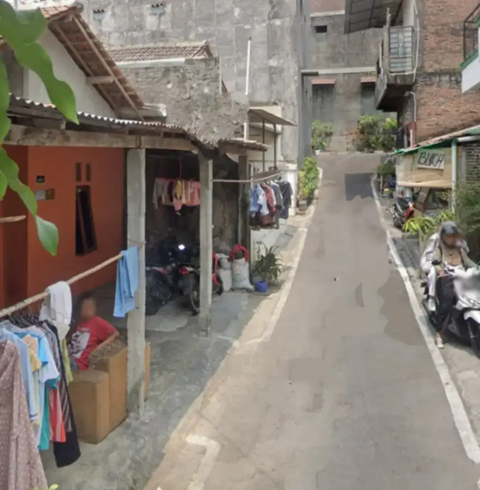 Rumah kampung Dijual harga tanah lokasi Diblakang uns Jebres solo