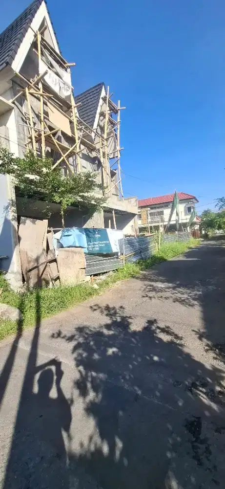 Rumah Kost 11 Kar di Poros Candi Panggung Soekarno-hatta Suhat