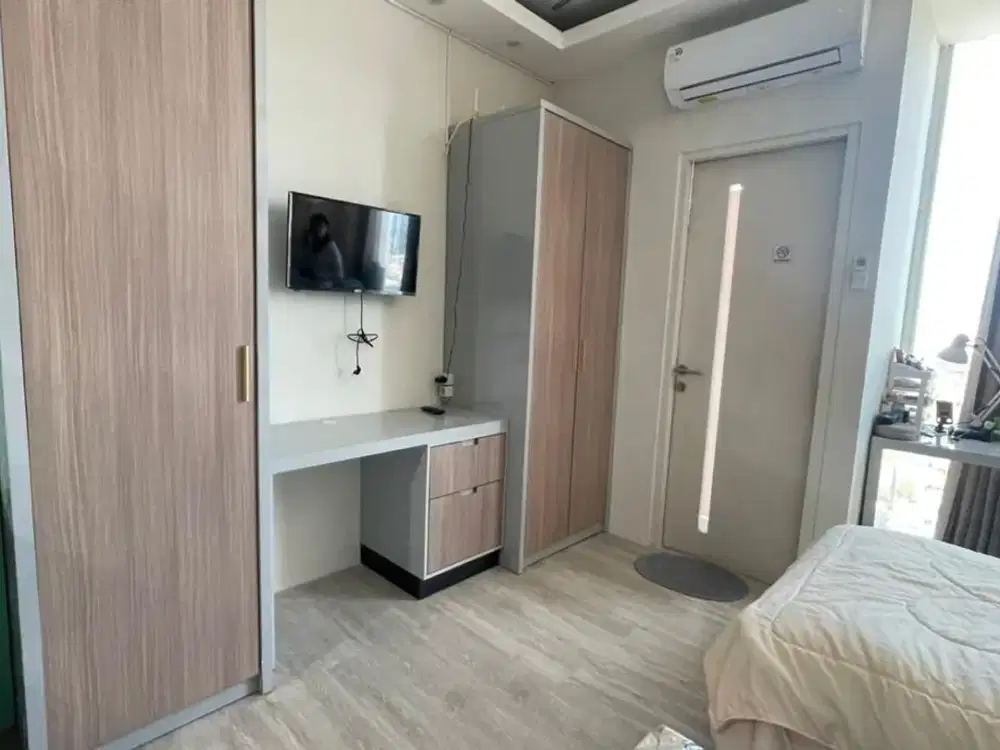 DIJUAL APARTEMEN THE SQUARE LANTAI 17 FULL FURNISHED - BARU RENOV