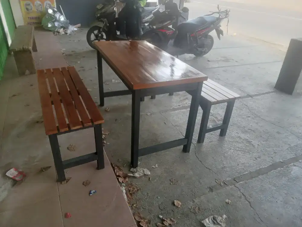 Meja kursi perlengkapan warung makan Cafe, meja kursi resto rumah kost