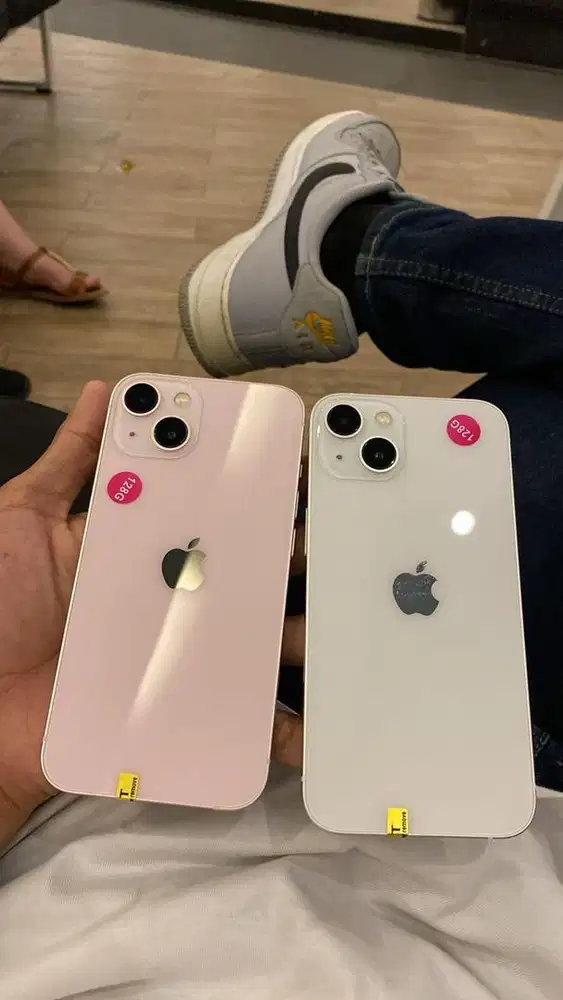 iphone 13 128 gb  bea cukai resmi  no minus bh 100 %