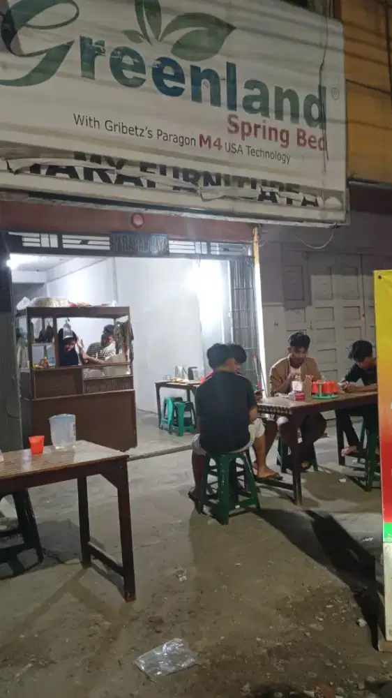 Dicari yang mau kerja jualan ayam penyet