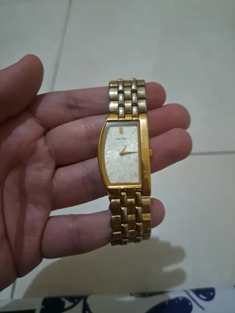 NOS jam tangan seiko halfmoon baterai hamilton heuer tissot citizen