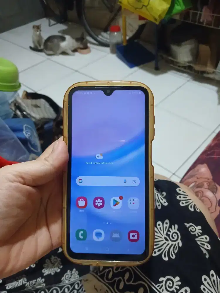 A15 , RAM 8 / 128 , 3 kamera , Carger asli samsung , kardus , no minus