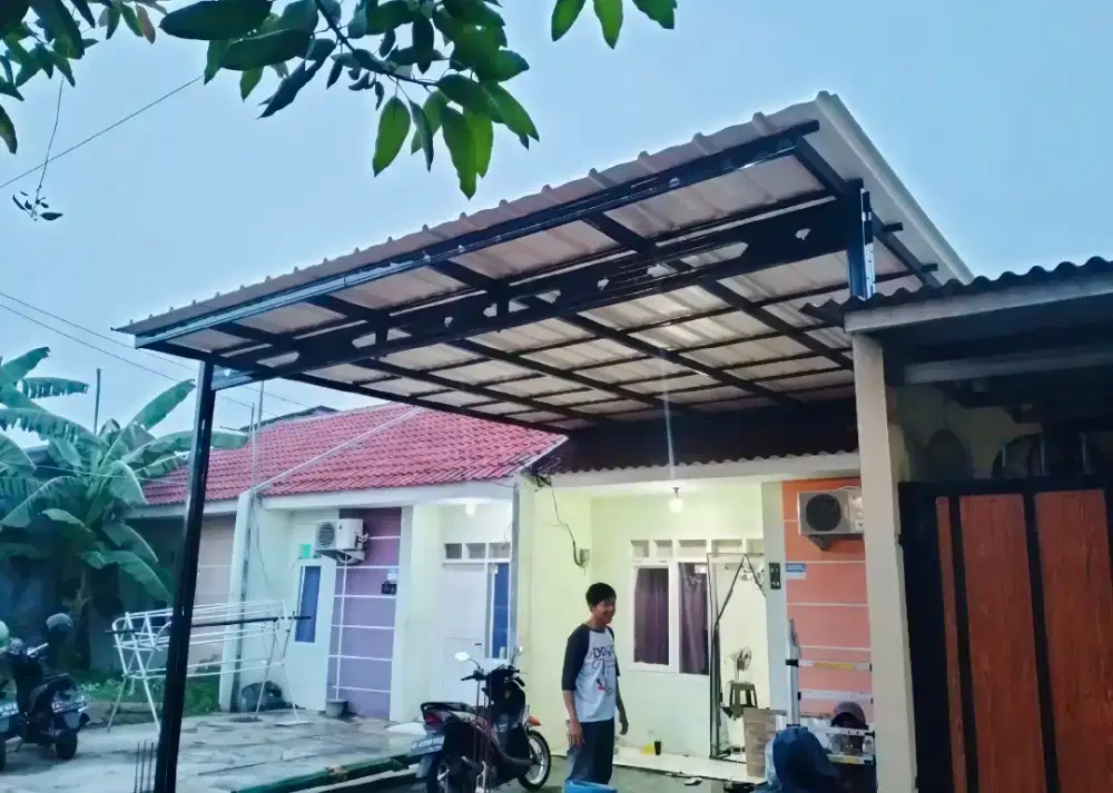 Kanopi baja ringan dan garasi