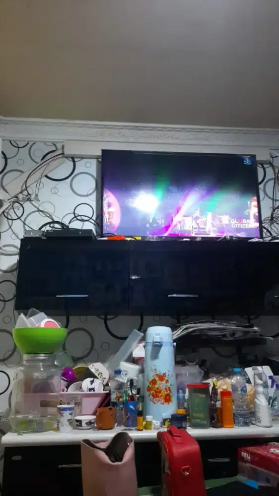 Murah Spesialisasi Tv, LCD, LED Segala MERK GARANSI Bisa Ke T4 KLIEN