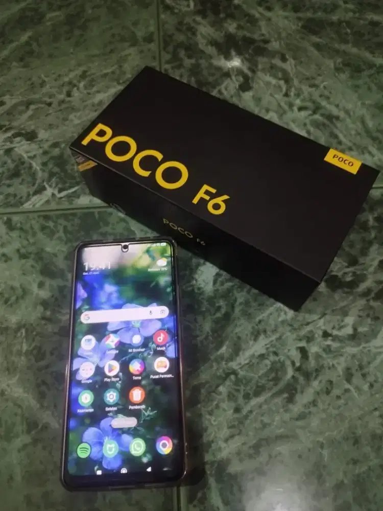Poco F6 12/512 likenew