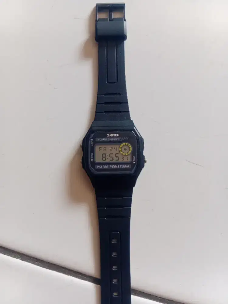 Jam Digital Skmei