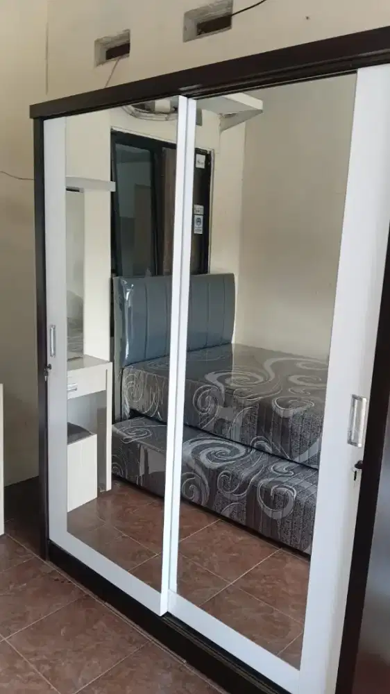 Jual murah display lemari kayu 160x200