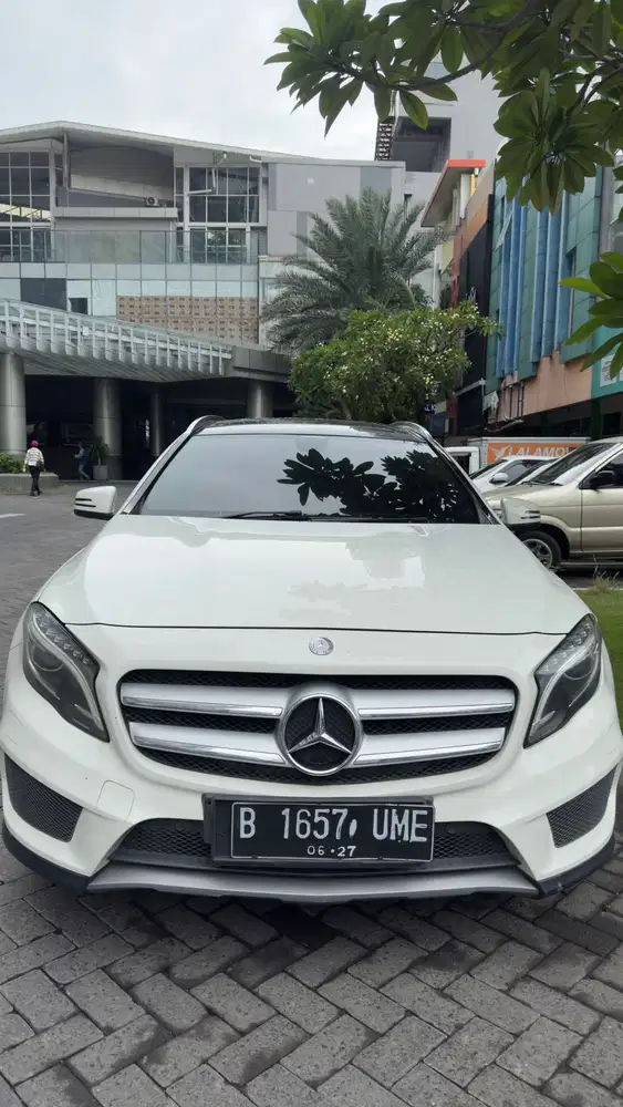 Mercedes-Benz GLA200 2015 Bensin