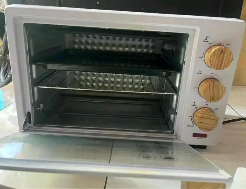 Microware Mito model Number MO 999