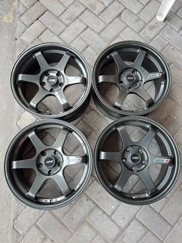 NOS velg volkrays te37 ssw ring17 pcd5x114 lbr8 ce28 rpf1 enkei lenso