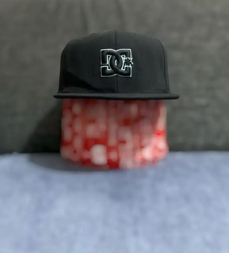 Topi DC hitam fitted original bekas