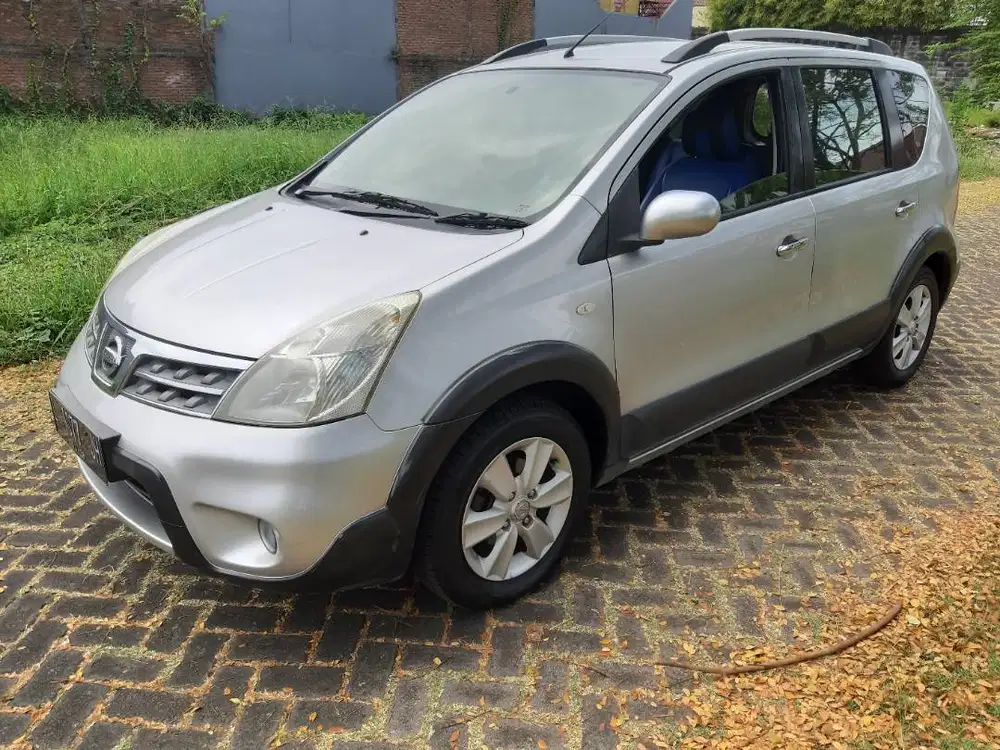 Nissan Livina X-Gear 2010 AT - Mesin Sehat, Nyaman, Nego sampai jadi