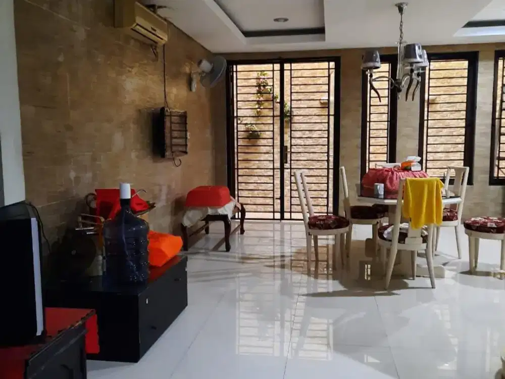 Rumah Di Taman Modern Cakung Jakarta Timur