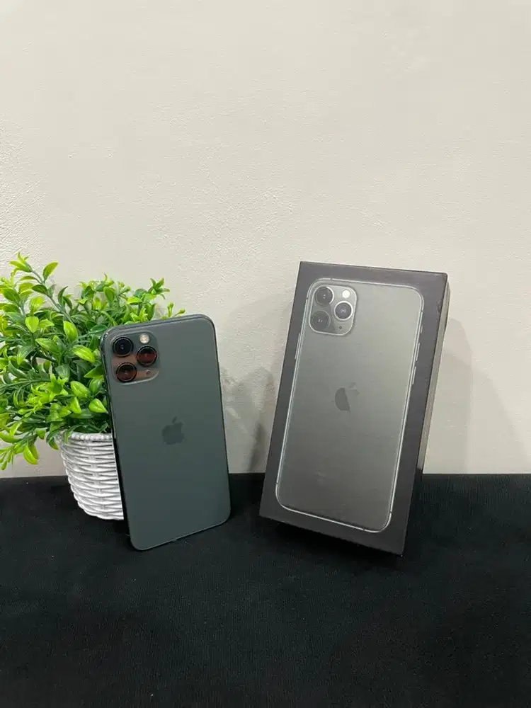 IPhone 11 Pro 256GB Green mulus Fullset BH 100% Sinyal Permanent
