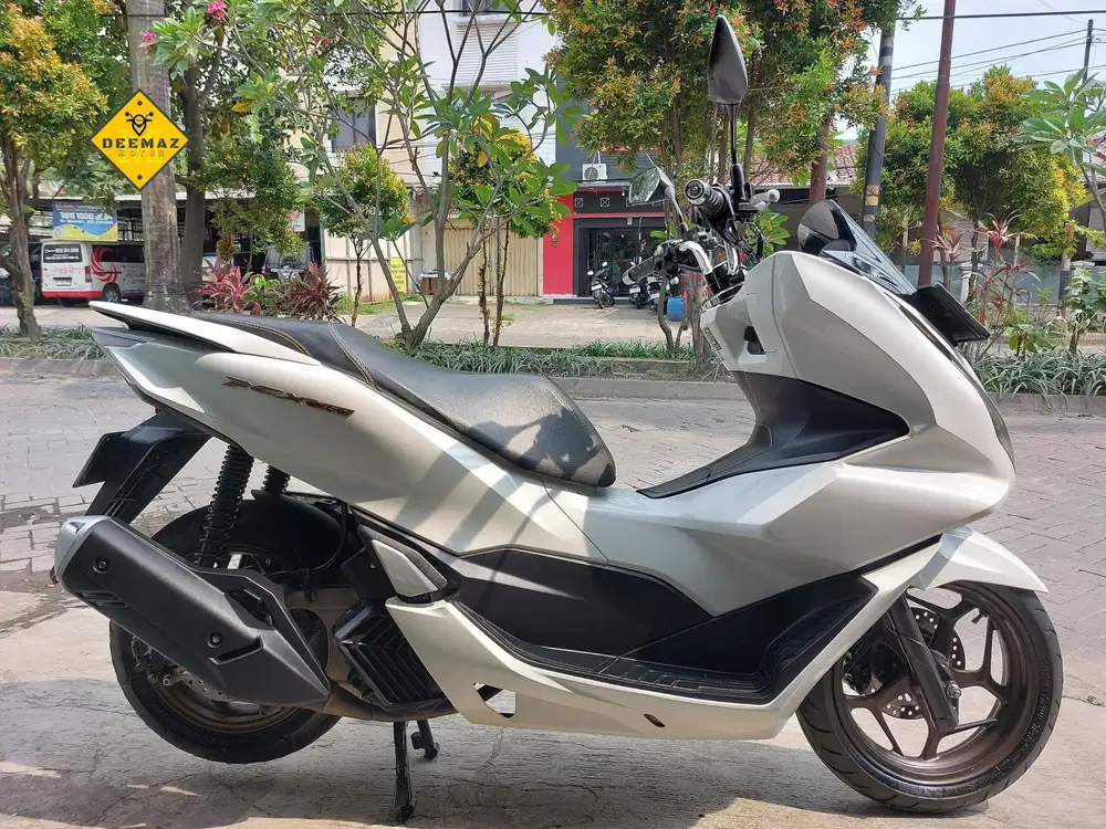 (DP 300 Rb)‼️ PCX 160 ABS Putih 2023 Cash, Kredit & Tukar Tambah