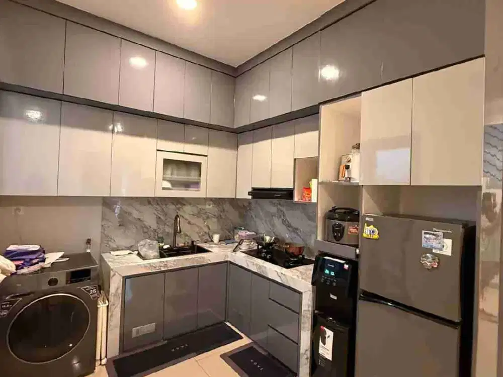 rumah bagus bangunan baru  2 lantai dekat sekolah di summarecon crown gading bekasi