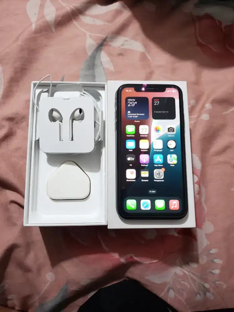 Iphone xr 64gb fullset