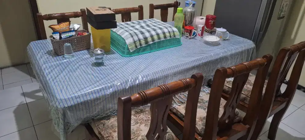 Monggo yang minat set meja makan